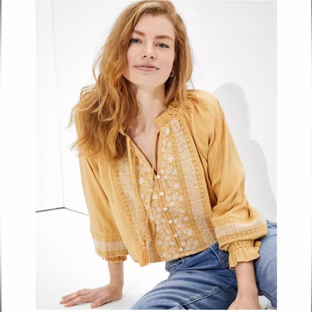 American Eagle Outfitters Top